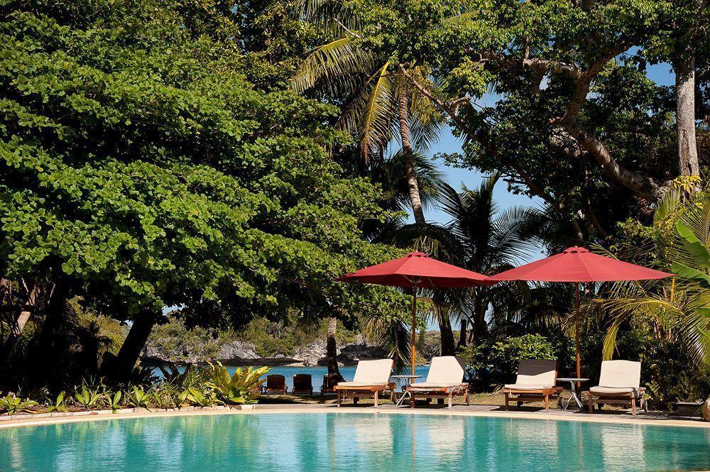 Oure Lodge Beach Resort Kuto Exteriör bild