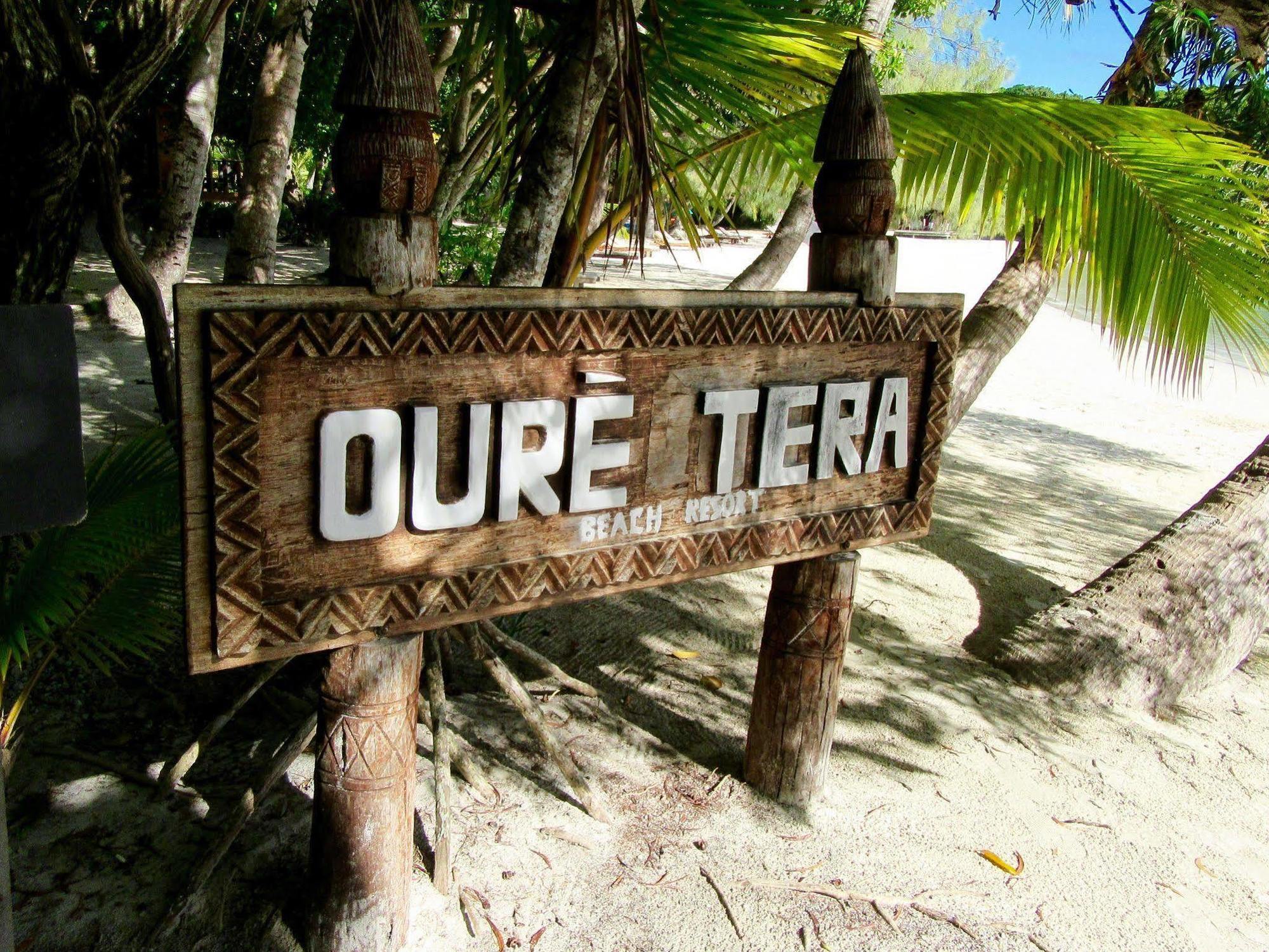 Oure Lodge Beach Resort Kuto Exteriör bild