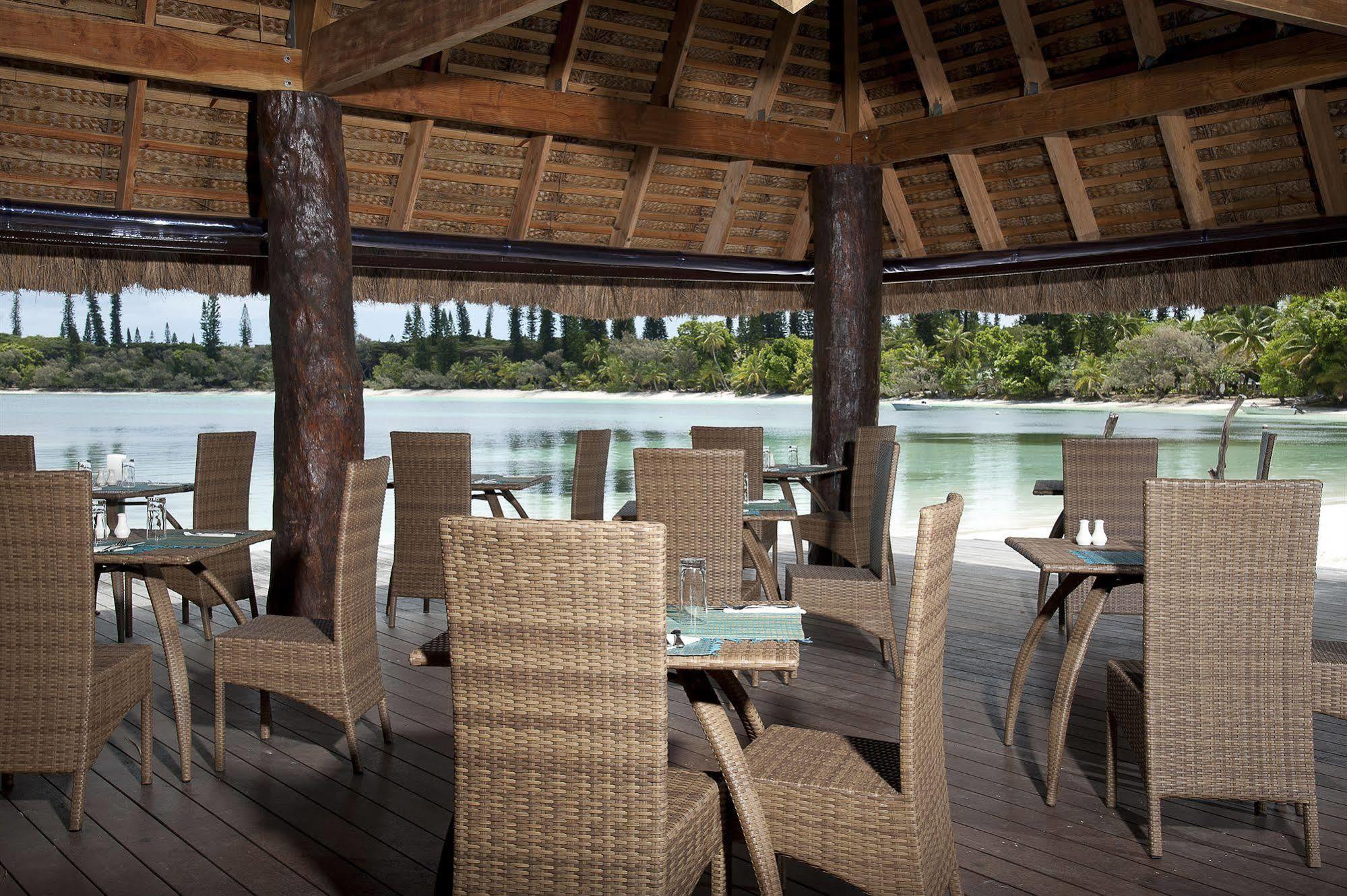 Oure Lodge Beach Resort Kuto Exteriör bild