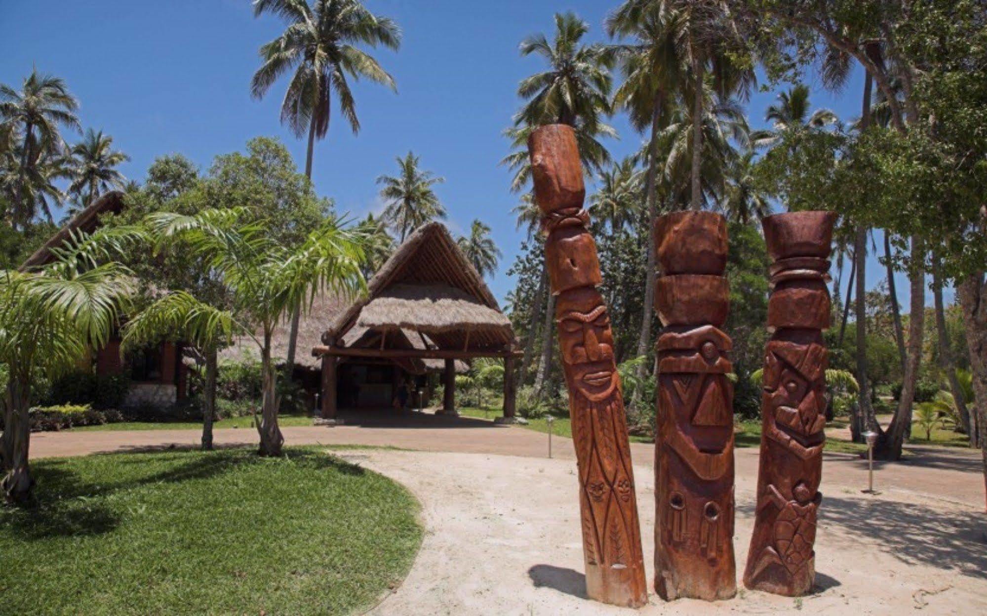 Oure Lodge Beach Resort Kuto Exteriör bild